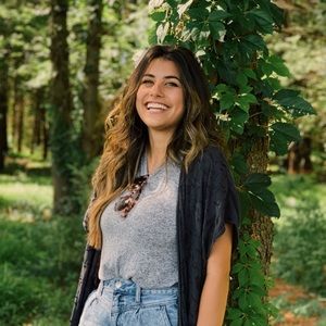 Meet your Posher, Julia